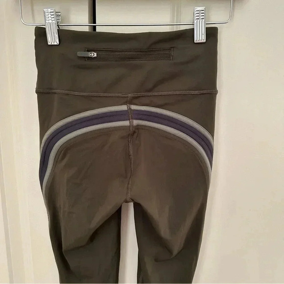 Lululemon Run Crew Tight 28" Nulux Dark Olive Green Obsidian Grey Sage Size 2 - Picture 4 of 10